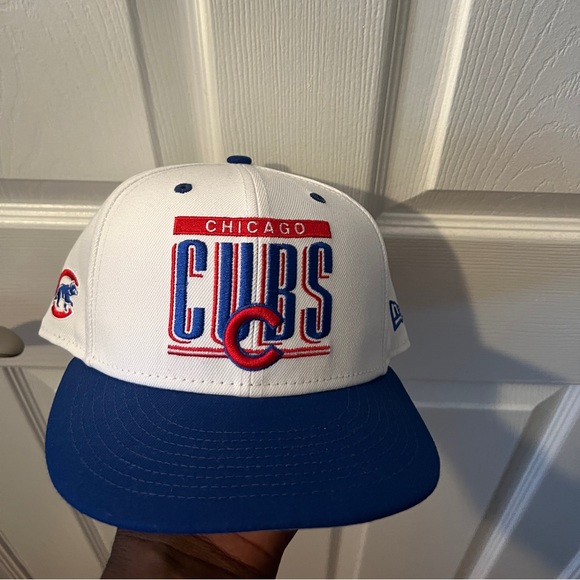 Chicago Cubs Fitted Snap Back - Picture 3 of 5